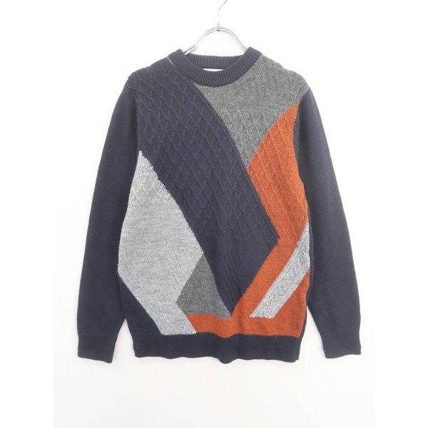 JUNRed clothes