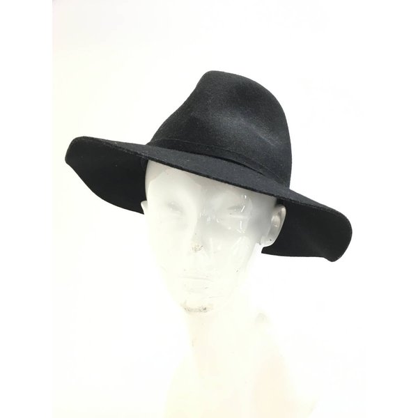 AZUL BY MOUSSY hat