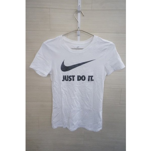 NIKE clothes