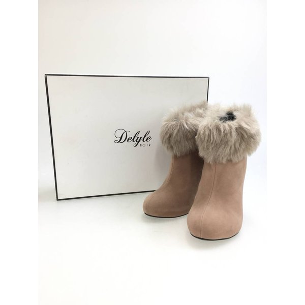 Delyle NOIR shoes