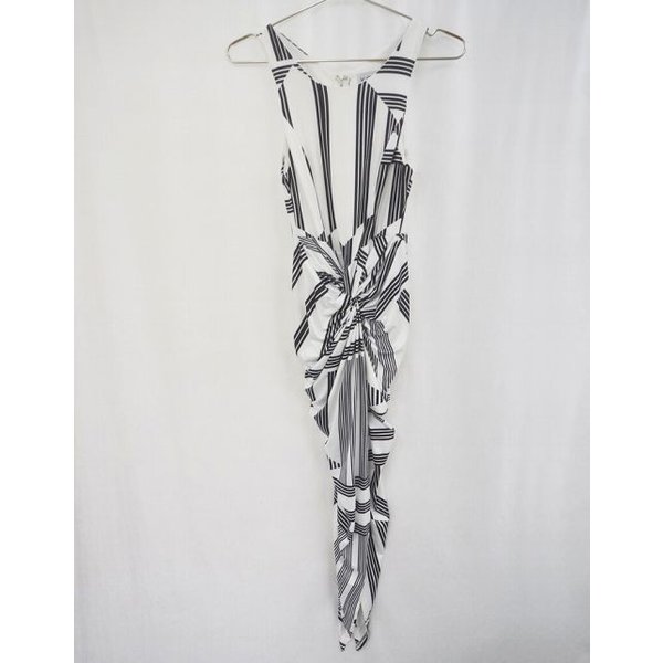 Xenia Boutique clothes