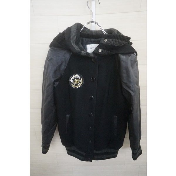 PAYTON PLACE clothes