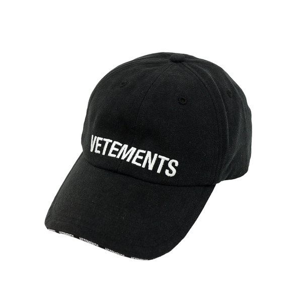 VETEMENTS×Reebok hat