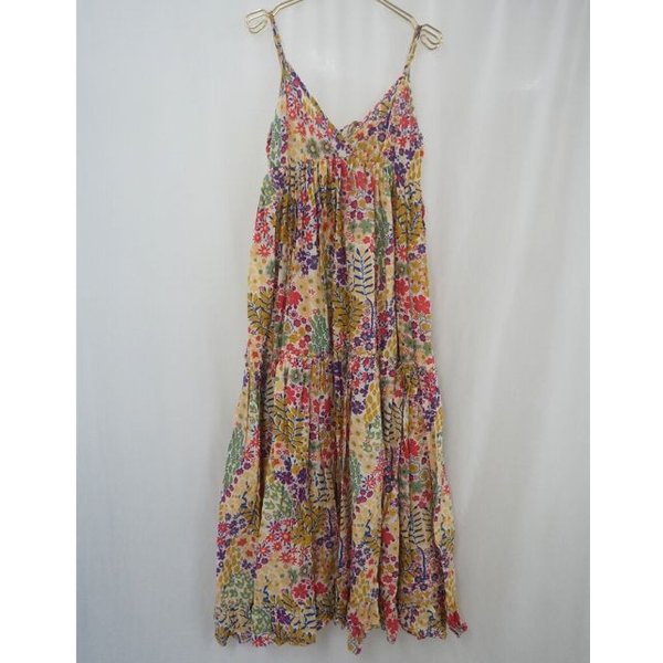 AKUALANI clothes