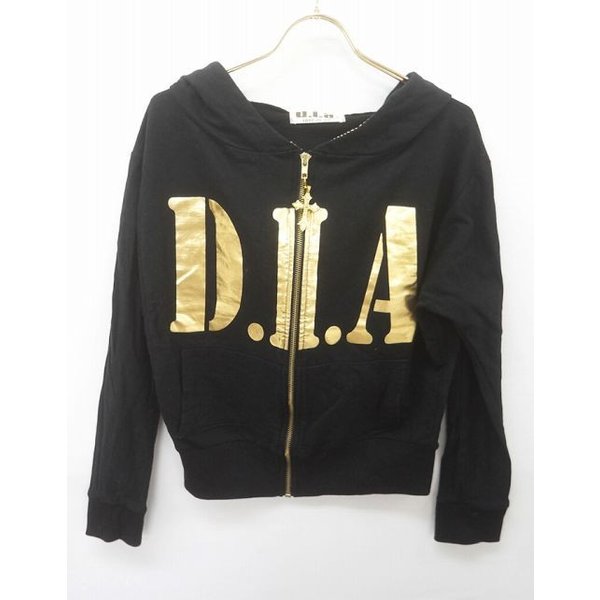 d.i.a clothes