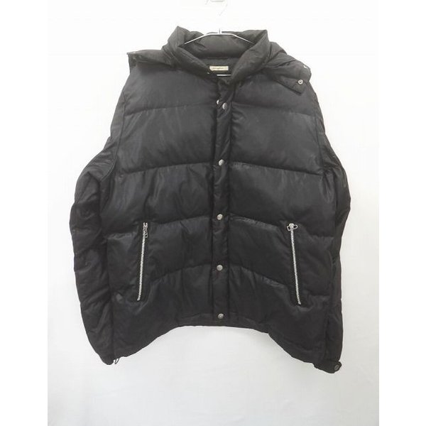 UNIVERSAL FREAK’S clothes